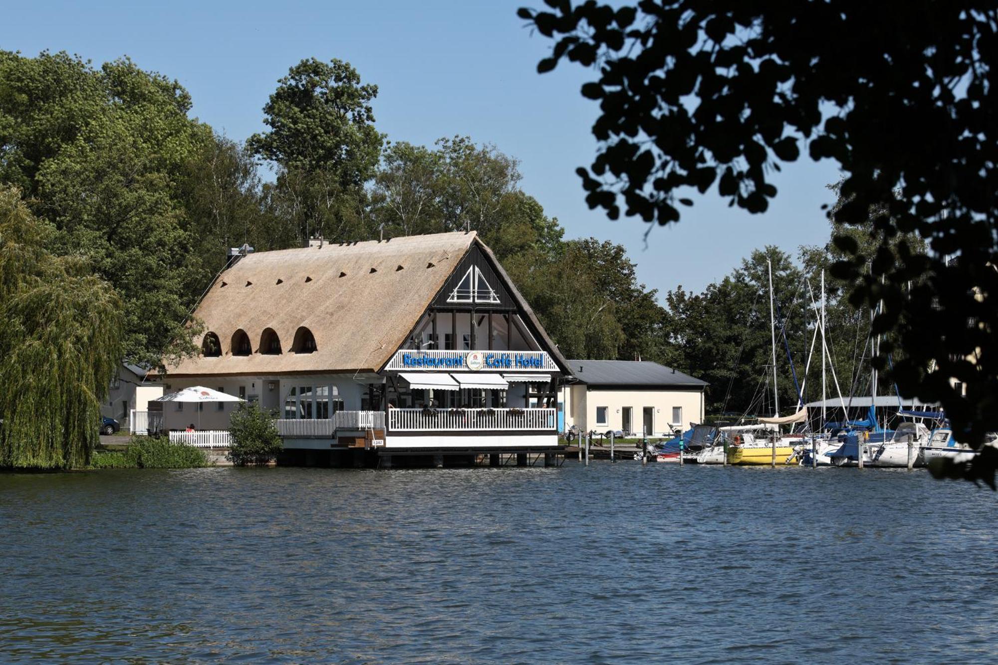 Am Hafen3 Robel